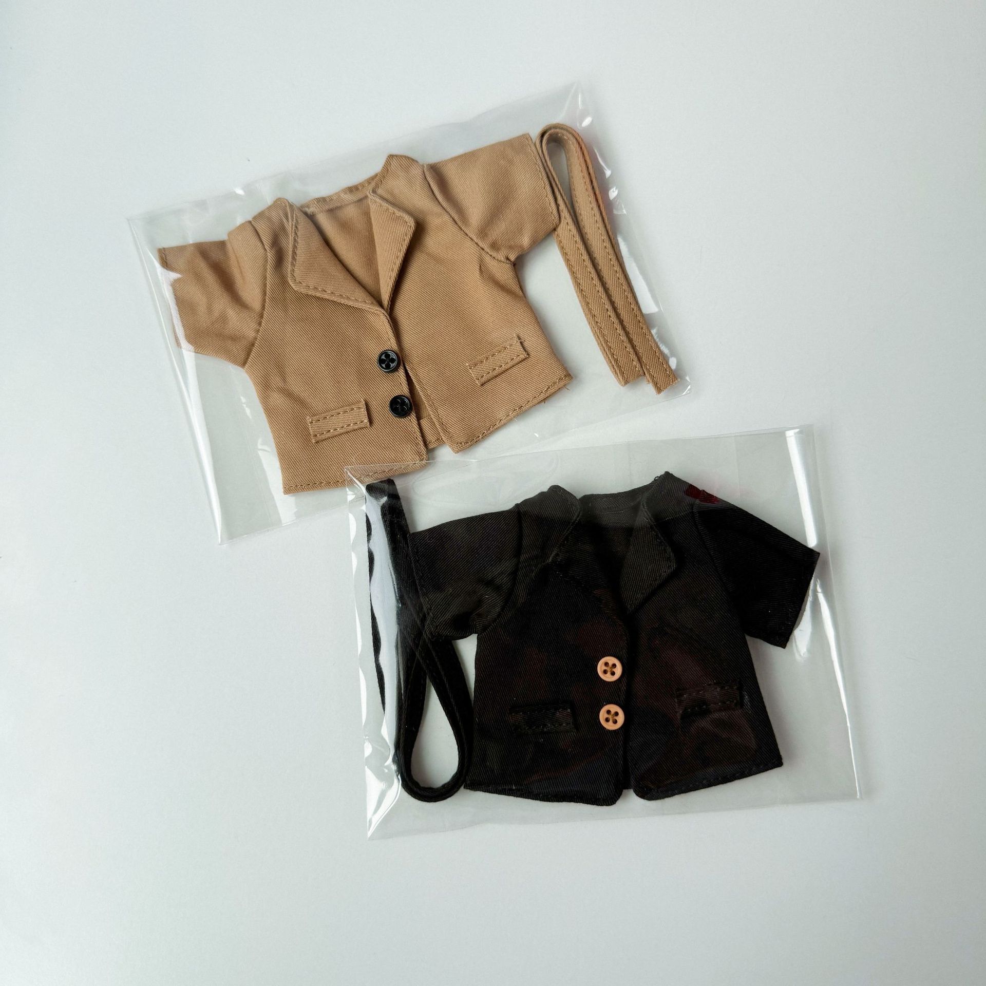새로운 Labubu 빈티지 트렌치 코트 17cm 인형  - Vintage Fashion Stores 리뷰 및 가격